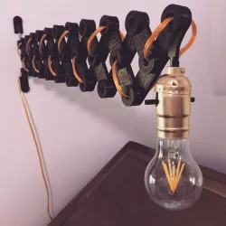 Wall-mount scissor lamp
