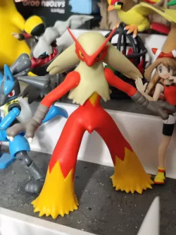 Blaziken Scake world