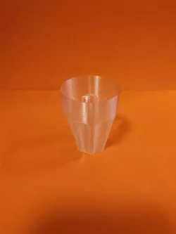 Drinking glass / Verre