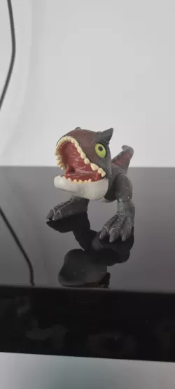 Jurassic World Carnotaurus