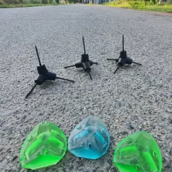 Mold for make Ninja CALTROP triangle trap tire  breaker by spikes