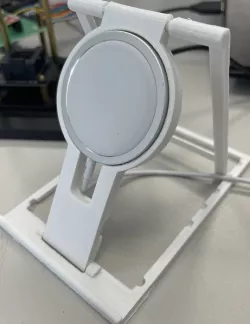 phone stand with magsafe