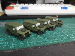 Pre supported Landrover Defender 110 1:100 Scale