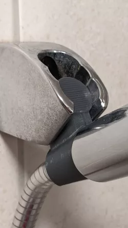 Shower head angle