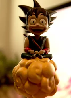Son Goku Nimbus Cloud Figure
