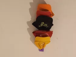 Cap hook