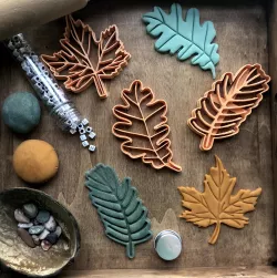 leaf tree , oak tree , play dough , cookie cutter , cookie cutter