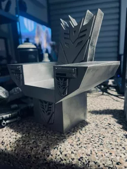 MEGATRON THRONE