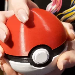 Pokeball whit Magnetic Lock
