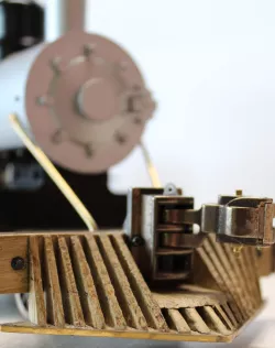 1:20 scale link and pin coupler box
