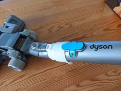 Dyson DC08 telescope locking head