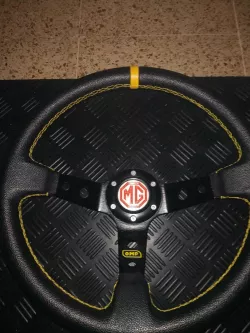 MG STEERING WHEEL EMBLEM / MG STEERING WHEEL EMBLEM