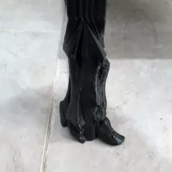 Sauropod feet for furniture