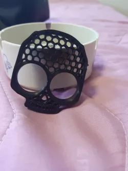 Skull keychain knuckles