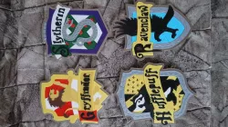 4x Harry Potter House crests puzzle