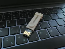 Flash drive case