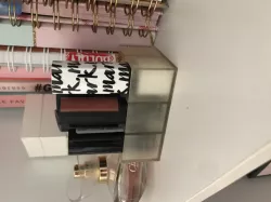 Lipstick storage for 6