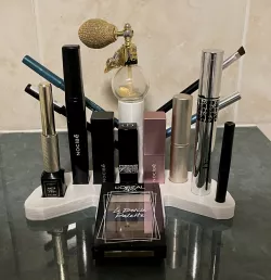 makeup box storage
