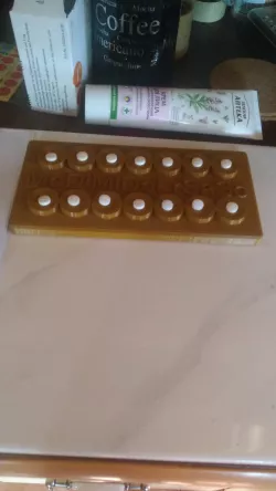 Pill holder