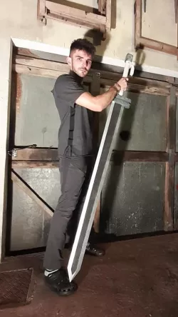Raider Sword - Berserk