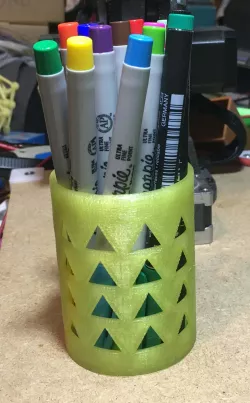 Triangular pen holder