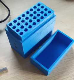 Cigarette box