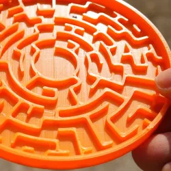 Circular Maze Toy