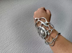 Elegant Braclet