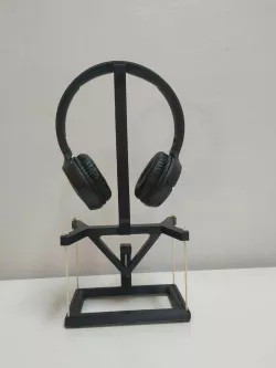 Floating helmet holder