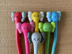 Kaws Bendy