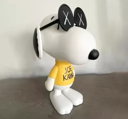 Kaws Snoopy