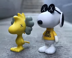 Kaws Snoopy x Woodstock