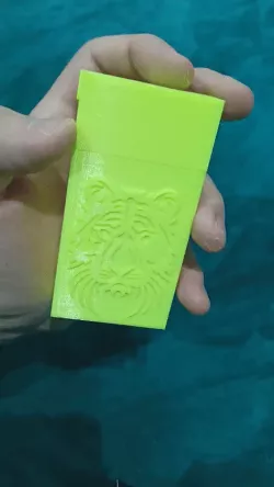 tiger cigarette box