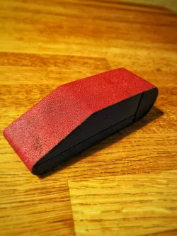 Changeable sand-paper grinder
