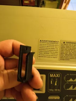 fastening clips for sports equipment protection