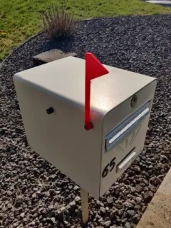 Flag Mailbox