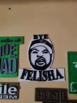 ICE CUBE STRAIGHT OUTTA COMPTON