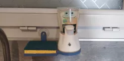 Kitchen / bathroom suction cup holder