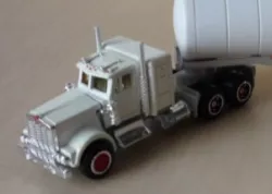 Réservoirs POUR MAJORETTE KENWORTH SÉRIE 600 - Tanks FOR KENWORTH 600 SERIES MAJORETTE