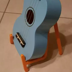 Ukulele/small guitar stand