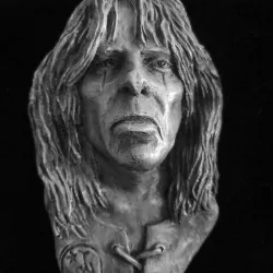 Alice Cooper bust/wall hanging .