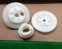 Chainsaw pulley