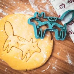 Folk wolf cookie cutter