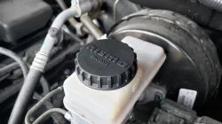 "Nismo" themed engine bay caps for Nissan Frontier / Xterra