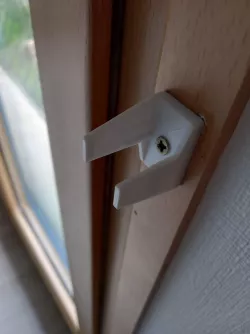 Shutter handle clip / Clip pour Manche de Volet
