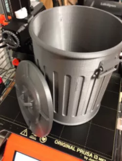 Trash can