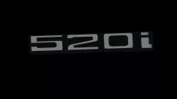 BMW "520 i" badge