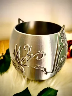 butterfly vase