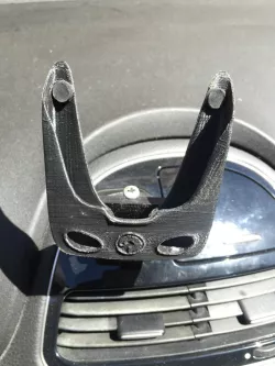fiat iphone 6 plus mount on the tomtom plug - supporto iphone 6plus per fiat su supporto tomtom blue&me