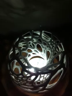 Honeycomb table lamp